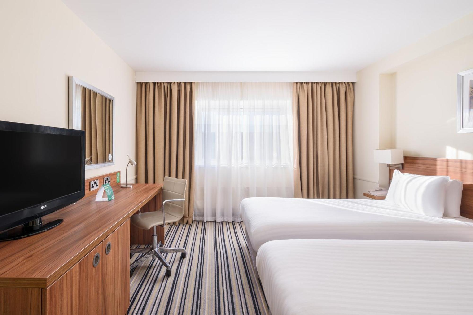 Holiday Inn Haydock By Ihg Exterior foto